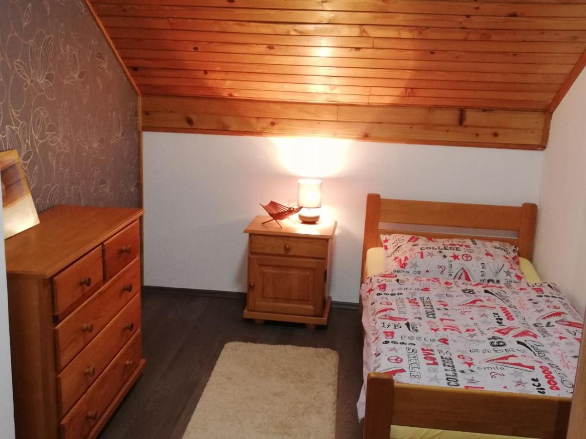 Holiday Home Tin Ogulin Exterior photo