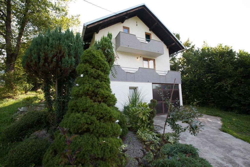 Holiday Home Tin Ogulin Exterior photo
