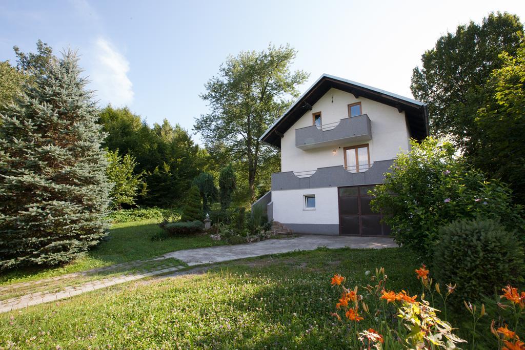 Holiday Home Tin Ogulin Exterior photo